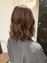 ビヨウシツ ポスタ&nbsp;ゆるふわウェーブボブパーマ　野方理恵子