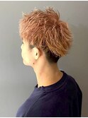 スペインカールスパイキーショートブルーブラックフェザーパーマ