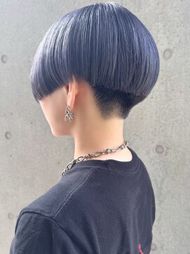 オーク 学芸大学(OAK) ブルーヘアケアブリーチ前髪なし刈り上げショートショートヘア