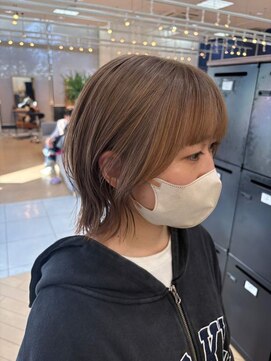 ユニ バイ マグ 長野店(Uni.by Mag) 透明感ミルクティーベージュ外ハネショートボブ◎透明感カラー