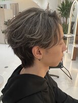ラ ポルト ドゥ サワ(La Porte de SAWA)&nbsp;フェザーショート×ホワイトハイライト［長野市/メンズパーマ］