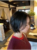 ハッシュショートレイヤー　前髪なし　シャギーウルフ