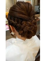 レヴィーマム(Revie mum)&nbsp;上品編み込みヘアセット