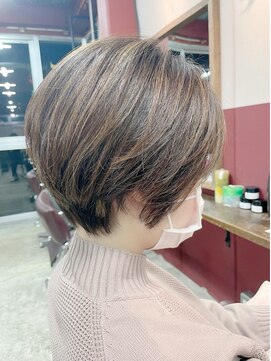 ルーファス 恵比寿 渋谷(Ruufus) 白髪ぼかしハイライトショートボブ【Ruufus恵比寿渋谷】3157e