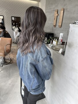 リリ(Riri) コントラストハイライト