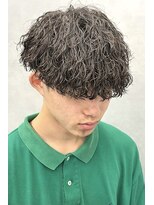 ササ ウメダ(33 UMEDA)&nbsp;大阪梅田縦落ちウェーブツイストスパイラルパーママッシュ