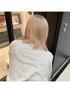 シータ(sheta) ホワイトベージュ ハイトーンカラー