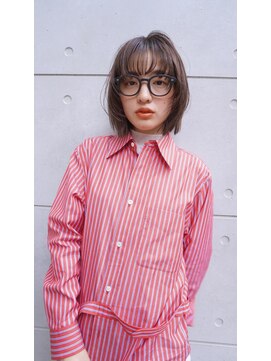 ニディー バイ デイジー(Nidee by Daisy) レイヤーボブ ラウンド前髪　マチルダボブ　ベージュ