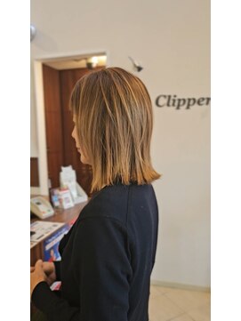 クリッパーループ(Clipper) ５０代から気になる白髪ぼかしハイライト×上品大人ボブ