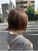 ブラウンカラー