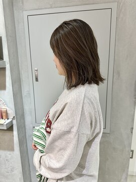 ヨーク(YOKE) YOKE 外ハネボブ結べるボブハイライトミルクティーベージュ