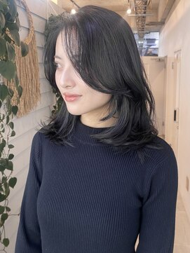 ジゼル 博多(GiseL) 【杏実】ミディアムレイヤー　レイヤーカット　ハッシュカット