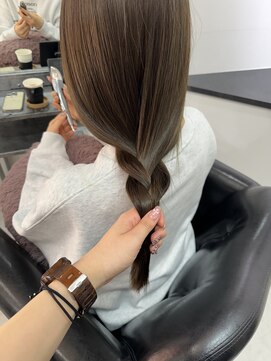 ザ アクネ 岡崎竜美丘店(THE ACNE) ♪オリーブベージュ_ベージュカラー_ブリーチ無し