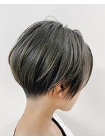 アイズ(I's)&nbsp;刈り上げ×ツーブロック×アウターカラー×アンブレラ