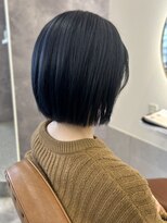 カノエ 福岡香椎店(canoe)&nbsp;ブルーブラック 切りっぱなしボブ 顔周りカット ブルベ 透明感