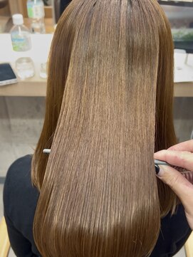 アリアバイエクラート 新宿南口店(ARiA by ECLART) 髪質改善でサラサラな美髪へ!!