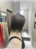 ボブ×グレーベージュ