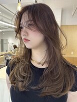 バベル アット フルリール 甲子園口(BABEL at fleurir) ヘルシーなブラウンベージュに柔らかいレイヤーカット