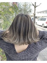 グラムアッシュ(GLAM ASH) 外国人風バレイヤージュ