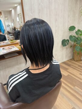 ヘアーアンドライフミルコ(miRuko) ブルーのハイライトカラー