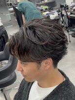 オーバルバイアピッシュ(OVARL by apish) フェザーパーマ/センターパート/メンズパーマ/毛流れパーマ