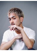 金髪ショート スパイキーショート