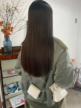 ヘアーアイストゥーレ(HAIR ICI TRE) 20代30代髪質改善カラーチョコレートブラウン艶髪ストレート