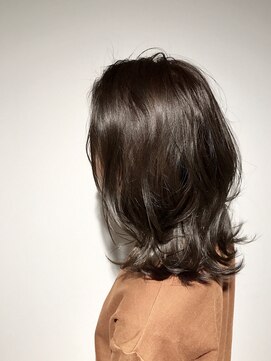 アディクト 綾瀬(ADDICT) 【ADDICT_YuuYa】ブルーアッシュエアリーグレージュ シルエット