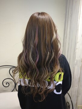 ニーナ ビューティーサロン(NINA Beauty Salon) #プルエクステ#ダイヤモンドヘア#アクセントカラー#ロングヘア
