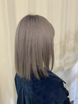 アンティム(untime) ホワイトカラー