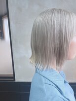 キャブ(cab)&nbsp;ホワイトベージュカラー