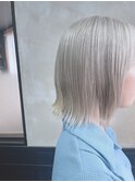 ホワイトベージュカラー