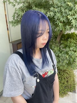 エム インターナショナル 春日部本店(EMU international) 艶々ブルーカラー