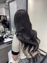 リリー(Lilley)&nbsp;流行を先取り☆コリアンエクステでロングヘアに！！