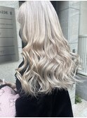 ホワイトベージュ/韓国カラー/ロングヘア/寒色系カラー