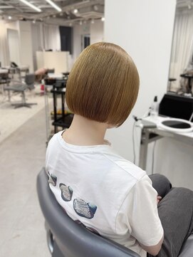 ユーフォリア 渋谷グランデ(Euphoria SHIBUYA GRANDE) ミニボブ ボブ ボブカット ボブヘアー 切りっぱなしボブ AKARI