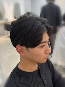 ソソ(soso.) MEN’S HAIR/センターパート/ニュアンスパーマ/木更津