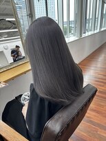 グランルッソ 岡山駅前(GRAN LUSSO)&nbsp;【国富】ブリーチなしダブルカラー、透明感グレー