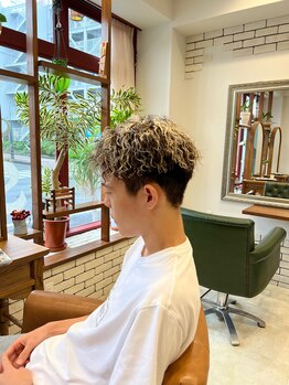 美容室 シーズン(SEASON)の写真/圧倒的技術力&圧倒的リピート率!高いデザイン力でON・OFFも簡単にキマる好印象スタイルに◎