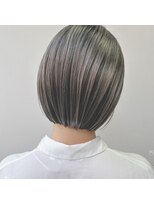 ルッソリベラ 池袋(Lusso libera)&nbsp;ベリーショート×バレイヤージュカラー[30代/40代/50代]