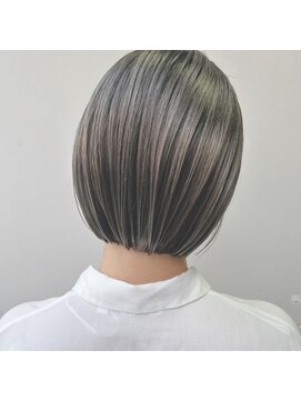 ルッソリベラ 池袋(Lusso libera) ベリーショート×バレイヤージュカラー[30代/40代/50代]