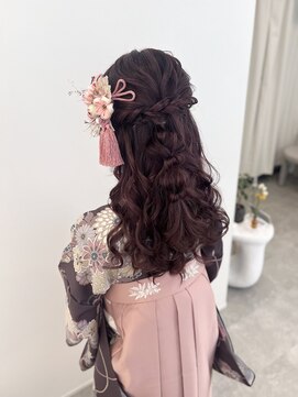 ブラン(Blanc) 袴ヘア×ハーフアップ