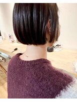 シーン バイ ラッド(SCENE by RAD) 自然なくびれショートボブで小顔魅せカットレイヤー小顔盛り艶感