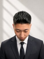 エクラート メン 仙台(ECLART men.) 横顔映えスキンフェード×アップバング|大人のバーバースタイル