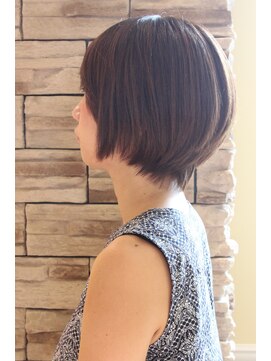 レウナ 外苑前(Reuna) 【30代・40代】大人の女性の為のショート