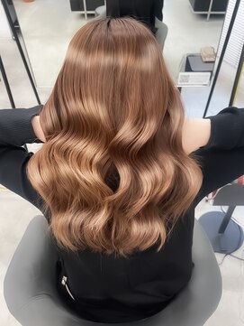 ソア 渋谷(soar) 10代20代30代/小顔韓国ヘア/アッシュベージュ/センターパート