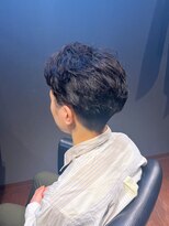 ビーダンディー(Bee dandy)&nbsp;黒髪フォーマル ツーブロックショート 七三分けアップバング