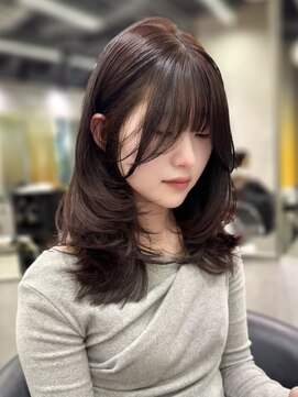 ブロウ ネックス ザ サロン 表参道(VLOW nex the salon) ボルドーカラー　ミディアムレイヤー韓国ヘア　掛札