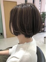 ドゥ スタイル 三国ヶ丘店(Duex Style)&nbsp;白髪暈しハイライト×イルミナ☆グリーンベージュ＋ショートボブ