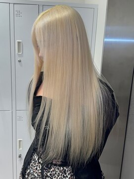 ベレーザ 渋谷(BELEZA) 15738ブリーチ＆ダブルカラーホワイトブロンドアッシュブロンド